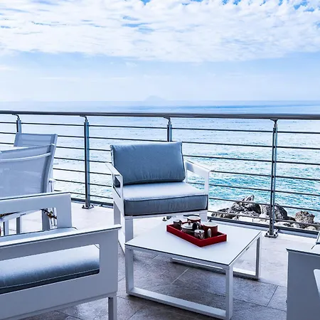 Casa Paradiso Sul Mare A * Brolo